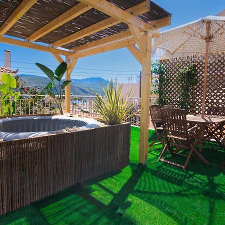 Flowers In The City - Elegant Home In Argostoli Extérieur photo