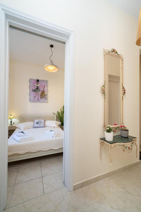 Flowers In The City - Elegant Home In Argostoli Extérieur photo